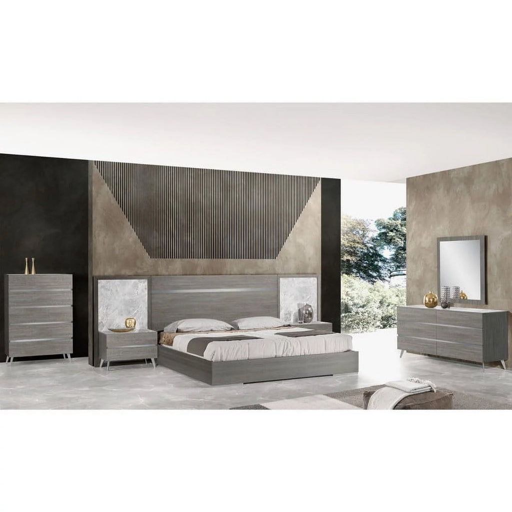 King Size 3-Piece Bedroom Set in Light Grey Oak Veneer B973