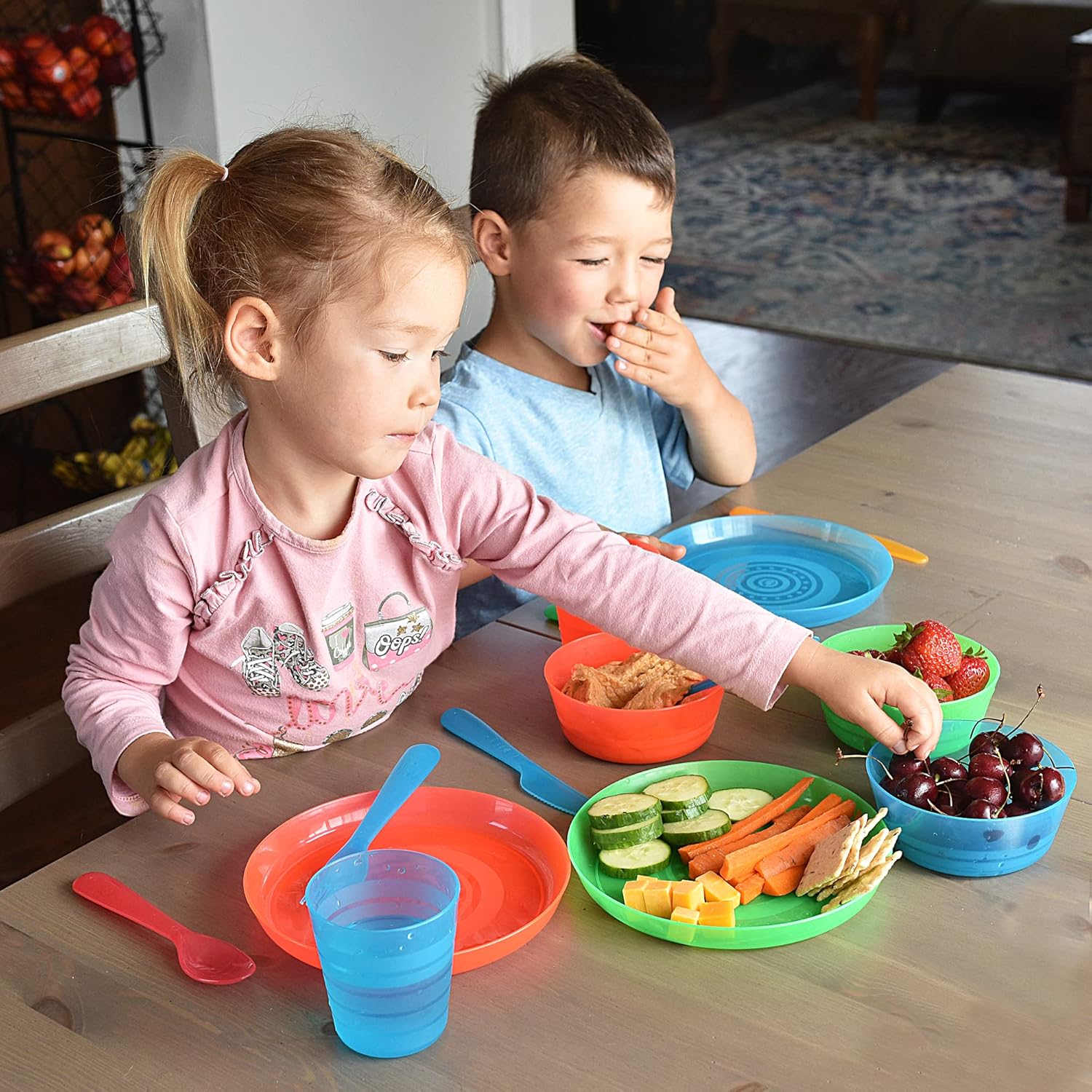 Rainbow plastic dinnerware set for 8, reusable and microwave safe I185