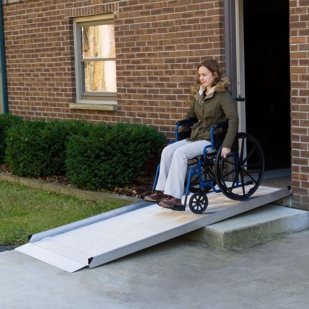 Aluminum Wheelchair Access Ramp - 4 ft W988322