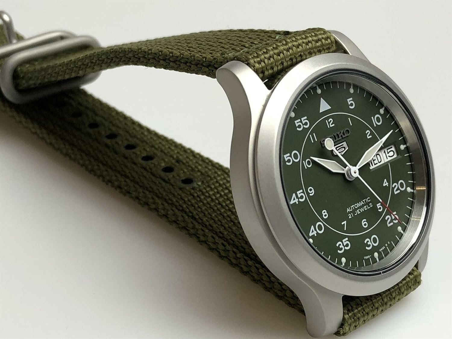 Men's Automatic Stainless Steel Watch with Green Canvas W142