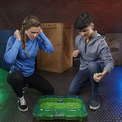 Beyblade Burst Turbo Slingshock Battle Set with Beystadium, Tops & Launchers J689