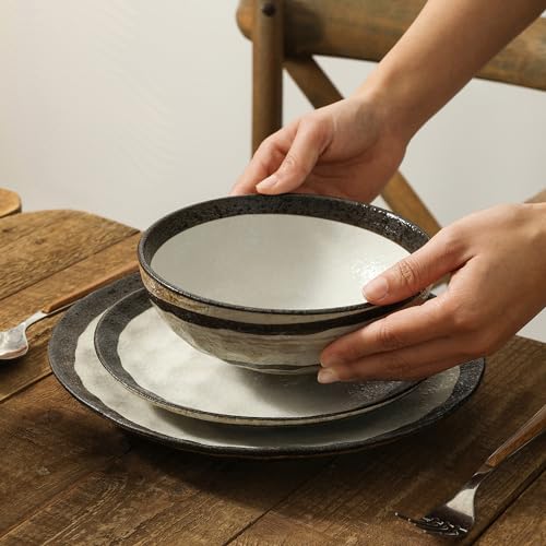 Porcelain 16-Piece Round Dinnerware Set, Beige C90192